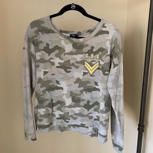 Rails ‘Kelli’ Camo Sweatshirt - Small